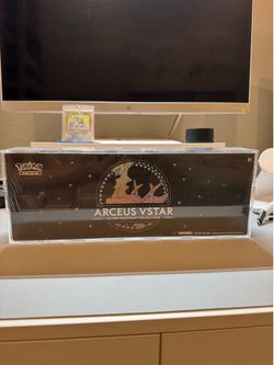 Pokemon Arceus VSTAR Ultra Premium Collection