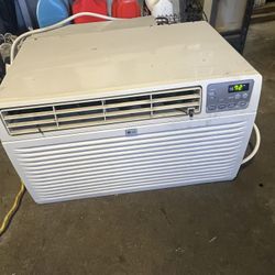 LG window Air Conditioner- AC 11500 BTU 