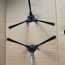 Shark® Robot Triple-Arm Side Brushes Qty 4