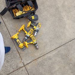 DeWalt Drills With Batteries 