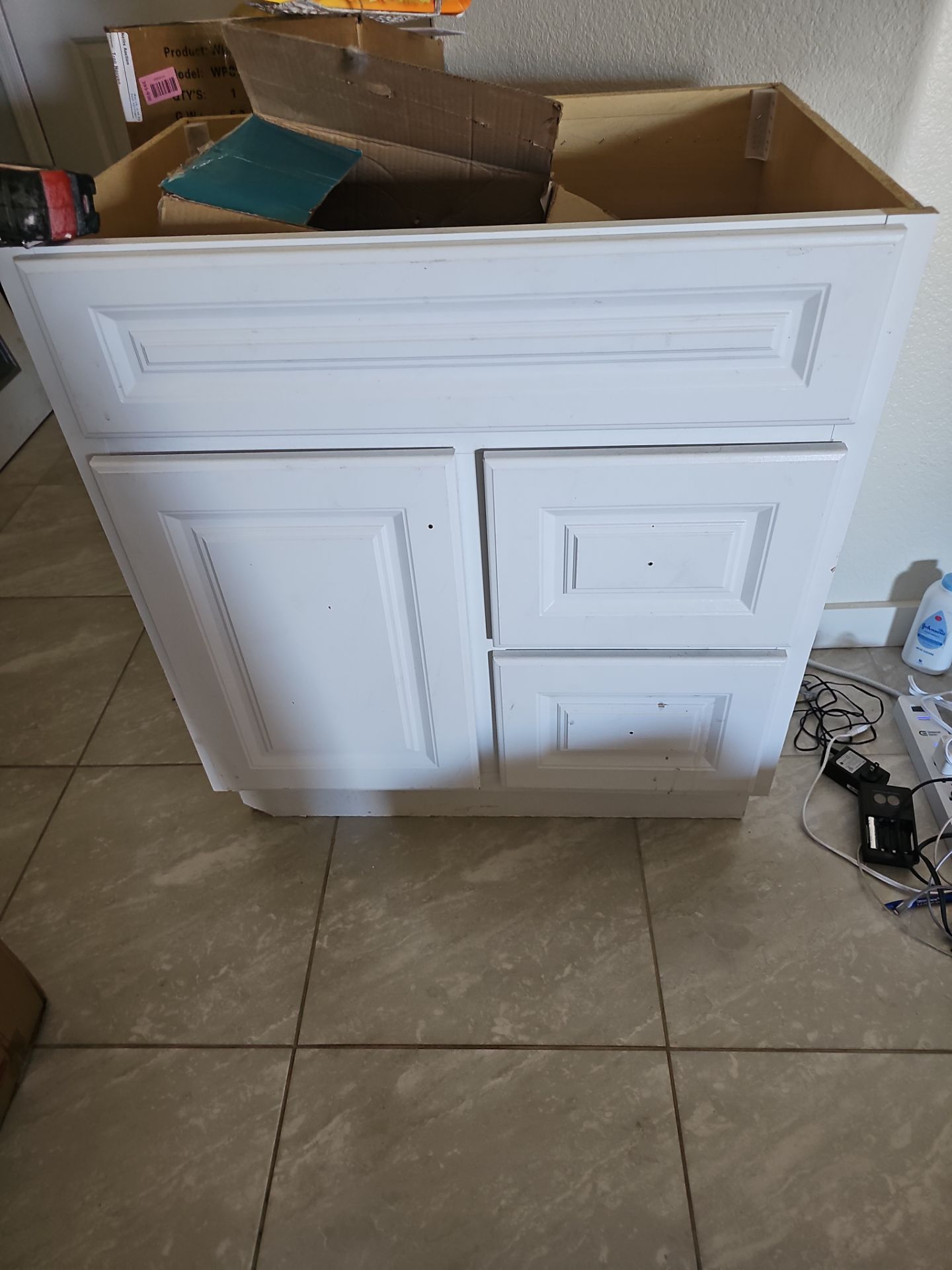 New bathroom cabinet 30w×21D×33H