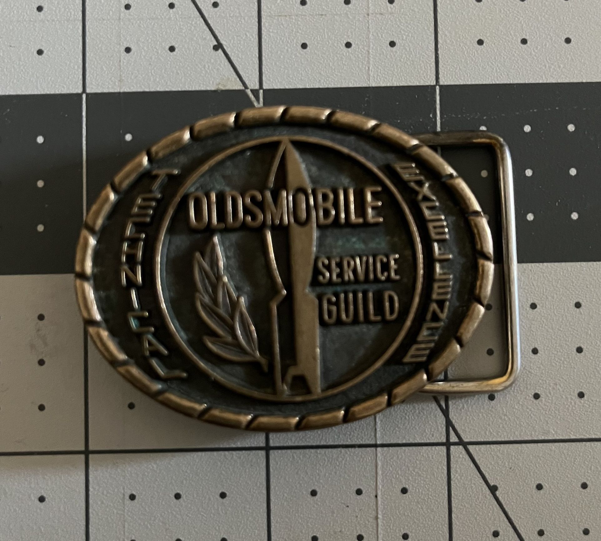 Nice Rare BrassVintage Oldsmobile Technical Excellence Service Guild Belt Buckle