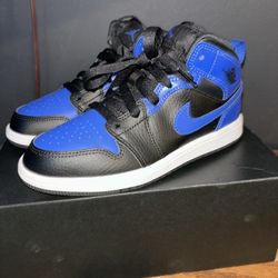 Jordan Hyper Royal Tumbled 2y 