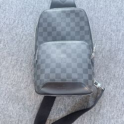 Louis Vuitton Avenue Sling Bag