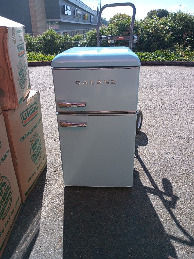 Old School Look Newer Mini Fridge