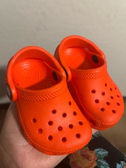 Crocs size 4c