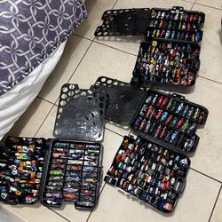 Hot wheels cars lots 3 cases full