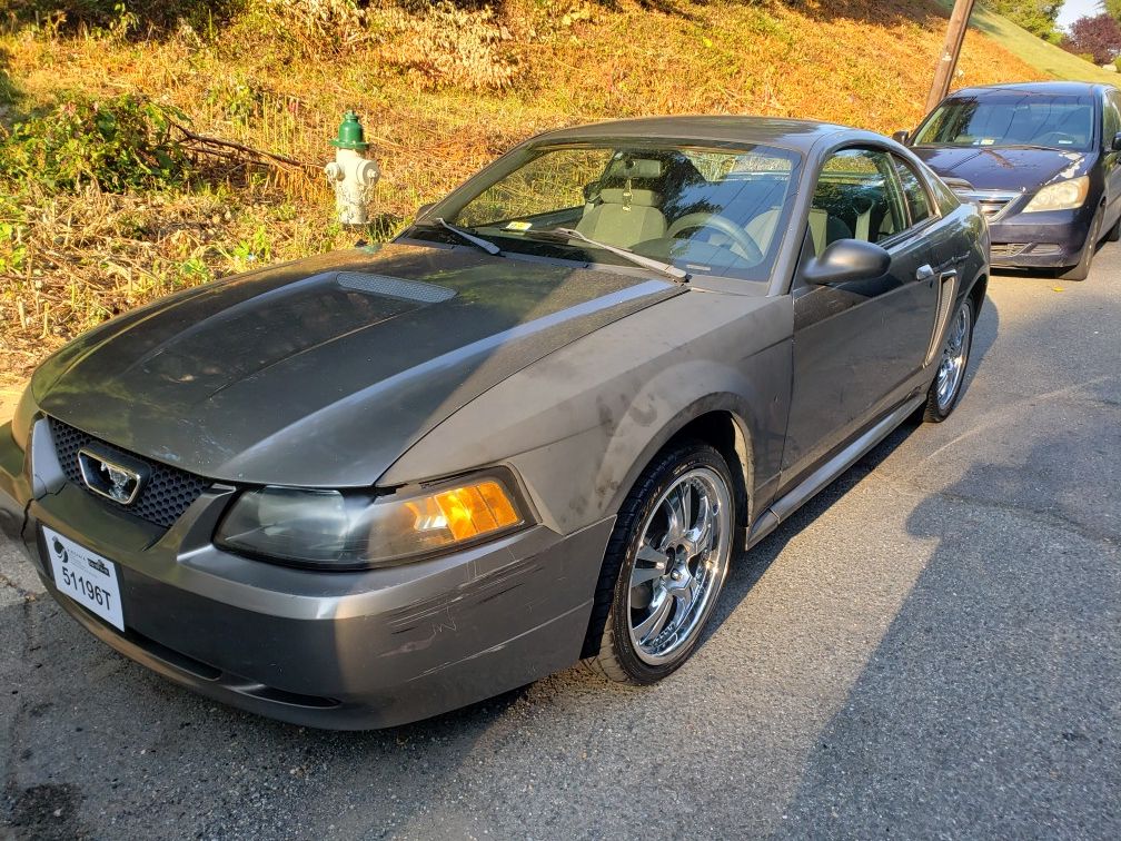 2002 Ford Mustang