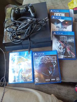 Ps4 with all cables 5 Games and 1 wireless controller