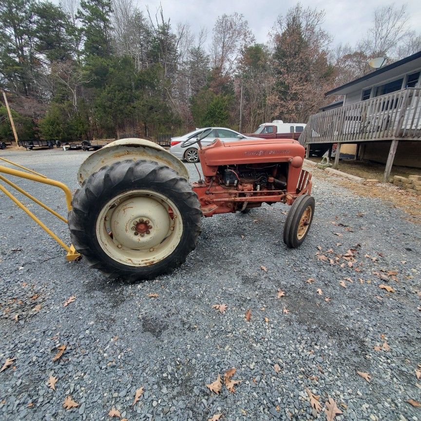 Ford 601 Workmaster Tractor