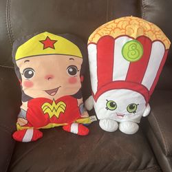 SHOPKINS OR WONDER WOMAN JUMBO PLUSH!!  $15 EACH ONE!! SUPER BIG AND CLEAN!!! Like New!!!