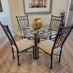 Table And Chairs. Very Nice!