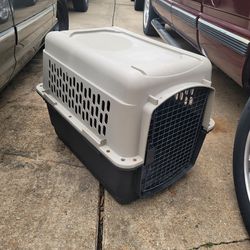 Portable Plastic Kennel