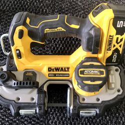 Dewalt Atomic Cordless 1-3/4” Bandsaw & 5ah Battery