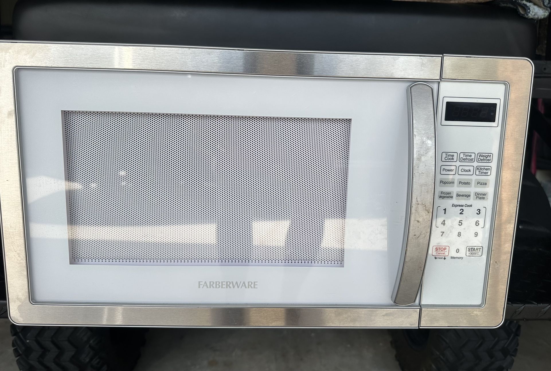 Microwave, farberware 2022, Silver/white
