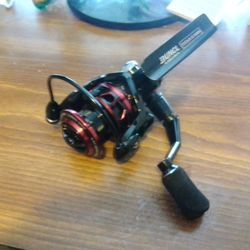 New Runcl Titan II 3000 Spinning Wheel 