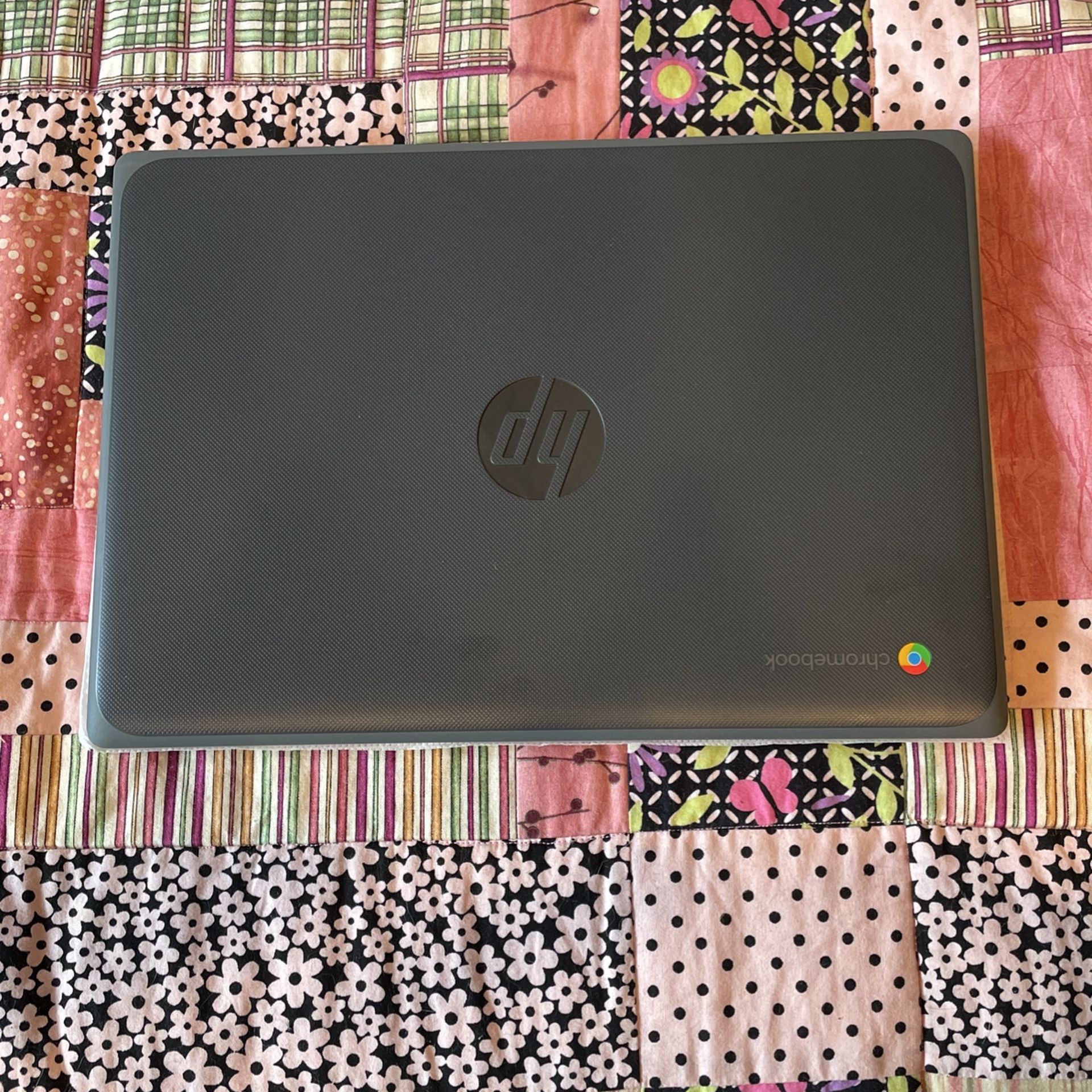 NEW HP Chromebook (charger & instructions)