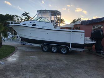 Bayliner trophy
