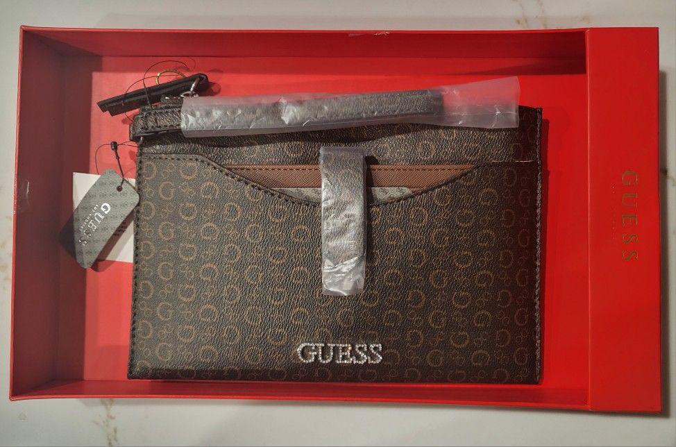 Guess Caspian Wristlet/Wallet/Pouch