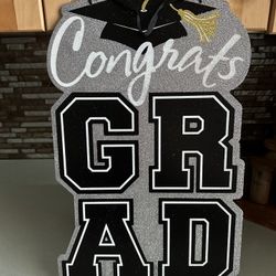 BRAND NEW GRADUATION GLITTER SIGN 20x12
