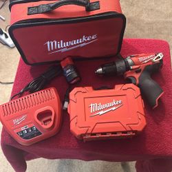 Milwaukee fuel M2 hammer drill with dozer kit