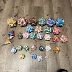 Large Lot Of Legitimate  Japanese Ornament Origami KUSUDAMA Decorative Ball!