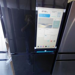 Un Refrijerador de Pantalla CUATRO PUERTAS TRES MESES DE GARANTIA SE lleva El Mismo Dia