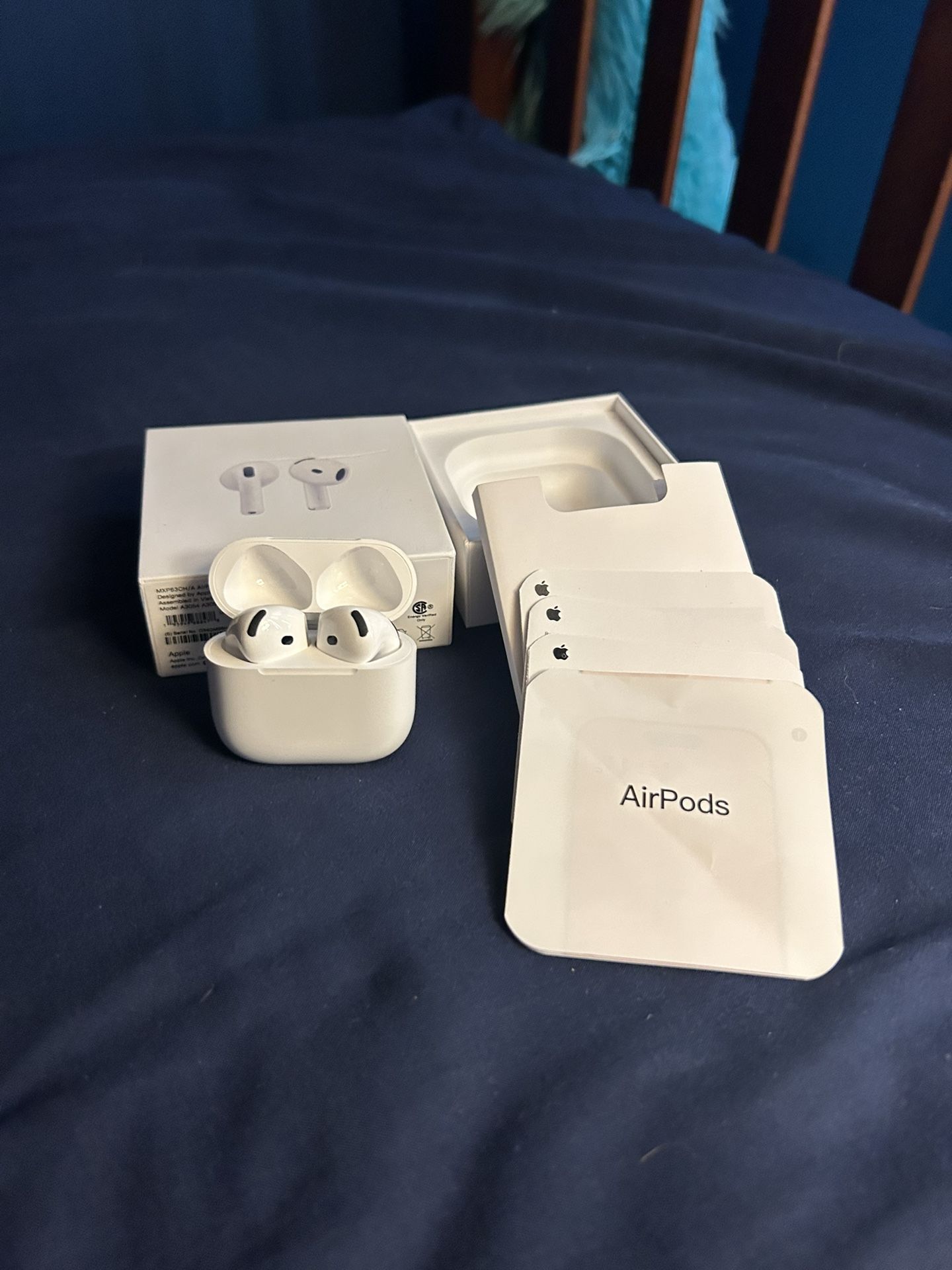 Wireless Apple AirPods Generation 4(With No ANC)