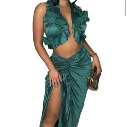 Green Ruffle Skirt Set Size XS 