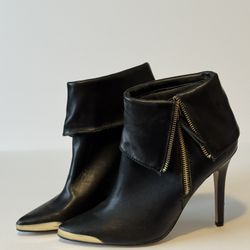 Used Heels - Women’s Size 8 - Forever 21