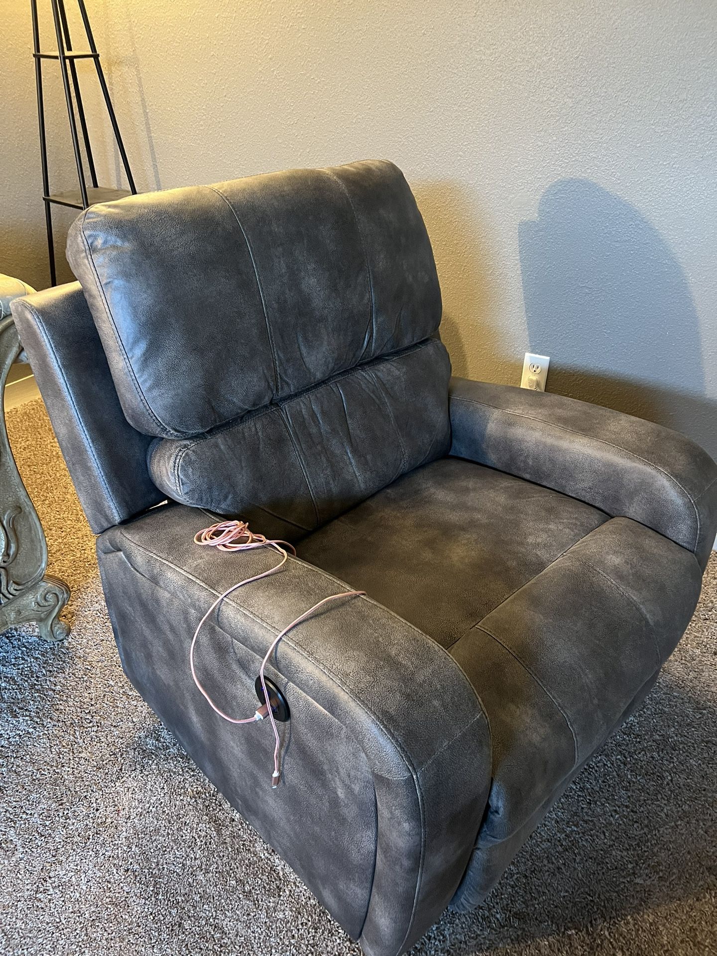 Gray Power Recliner With USB Charging Port 