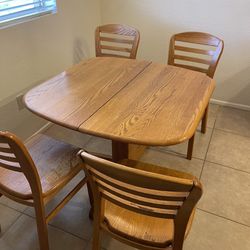 TABLE AN CHAIRS 