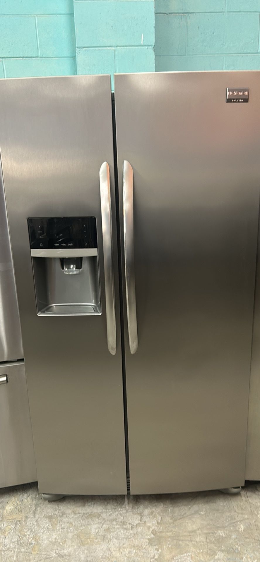 Gorgeous Stainless Side By Side Refrigerator