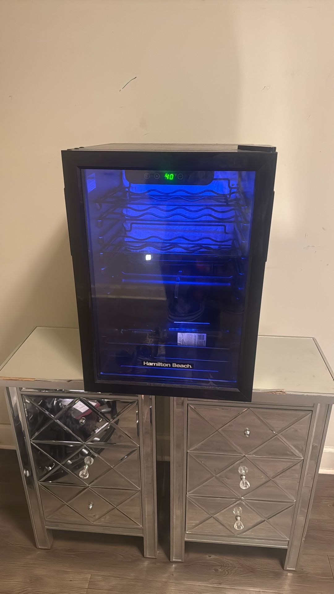 Mini fridge