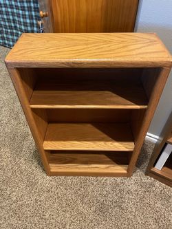 Sturdy Oak Wood Bookcase with 3 Shelves