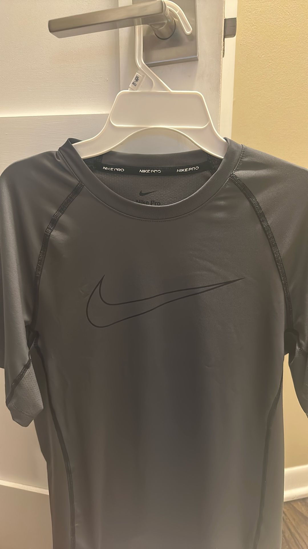Nike Pro