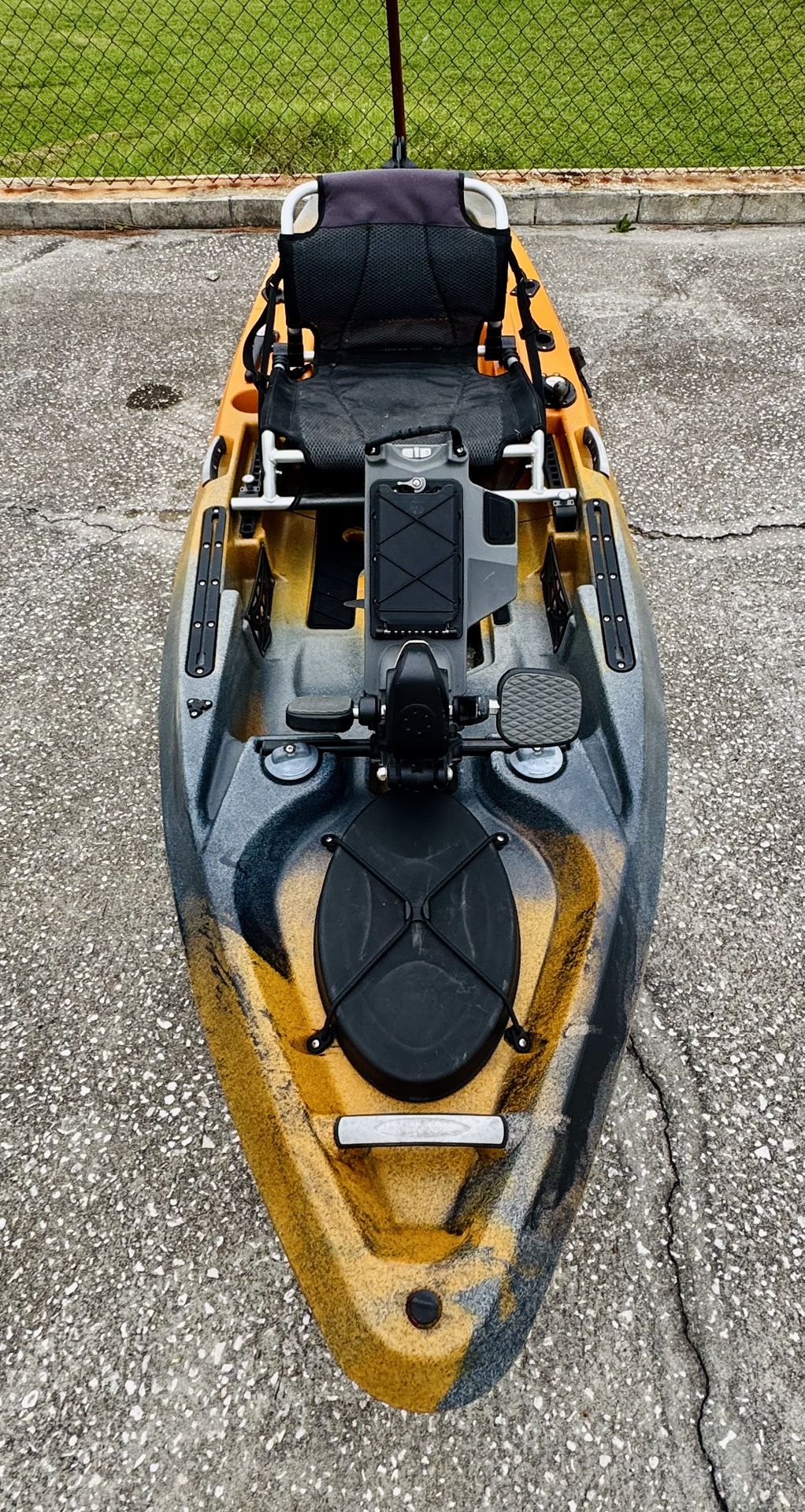 Old Town 106 Pdl Fishing Kayak 