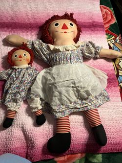 Reggedy Ann dolls
