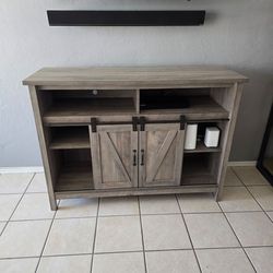 Modern Farmhouse Electric Fireplace & Sliding Barn Doors TV Stand for TVs up to 50″, Rustic Gray  Finish