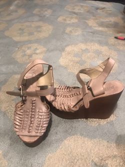 Shoe