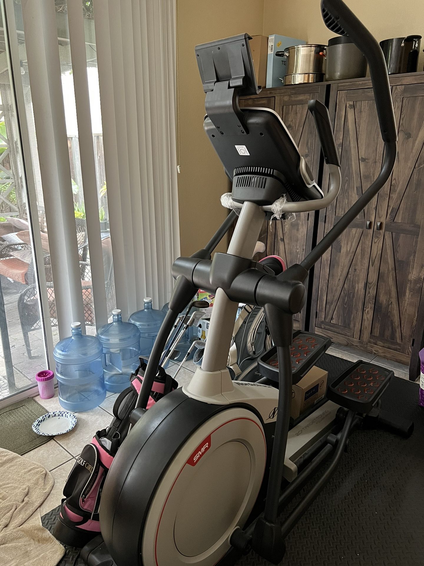NordicTrack E9.5i Elliptical Machine/Trainer - iFit