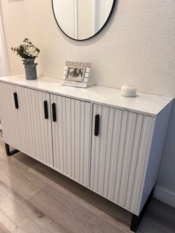 Buffet cabinet