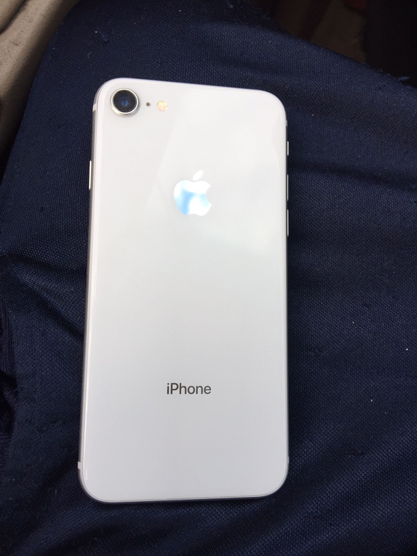 IPHONE 8(NOT THE PLUS) 64GB T-MOBILE/METRO PCS CLEAN IMEI FIND MY IPHONE OFF PHONE IS USED PHONE ONLY 250 CASH