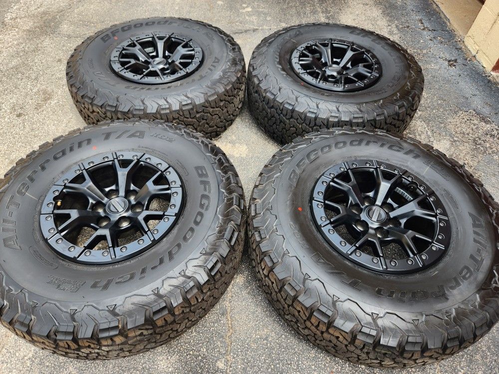 17" Ford Raptor R Beadlock Black Factory Wheels And 37" Bfg Tires New