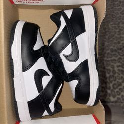 Nike Dunks Size 6c 