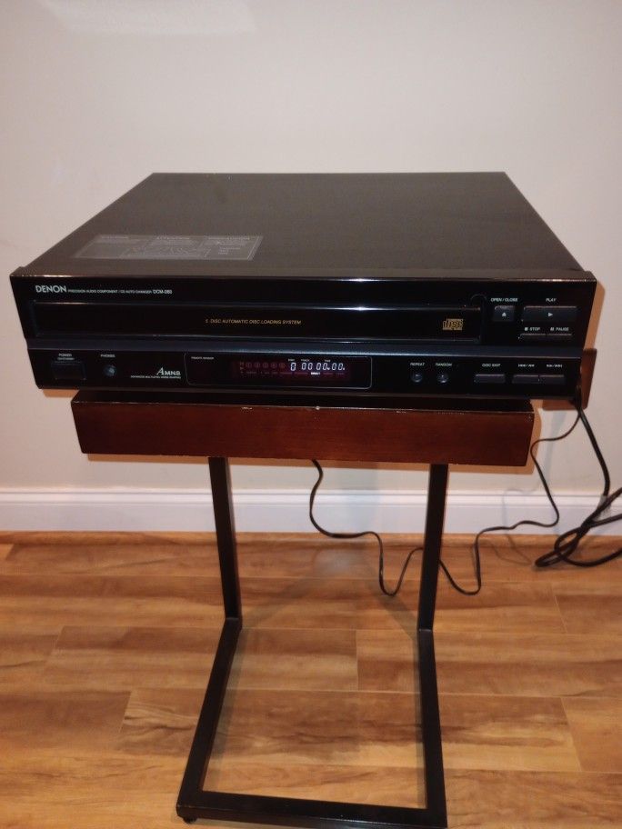 DENON DCM-260 5-Disc Auto CD Changer