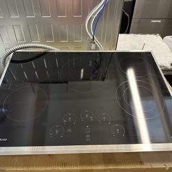 30 Inch Monogram Cooktop Electric