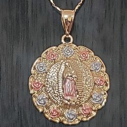 1pc Virgin Mary,  Virgin De Guadalupe Pendant , Wallet , Tote Bag , Lunch Bag , Banners Customize 6'x4' $60 , Meet In The I.E & San Bernardino Areas. 