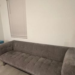 Modern Sofa + 2 Matching Chairs – Great Condition