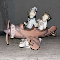 RETIRED VINTAGE LLADRO #5698 “DON’T  LOOK DOWN!” - DAMAGED HAND